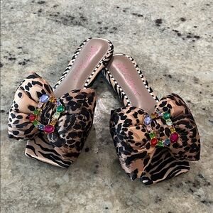 Betsy Johnson slides